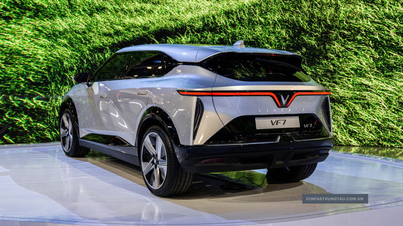 VinFast VF7